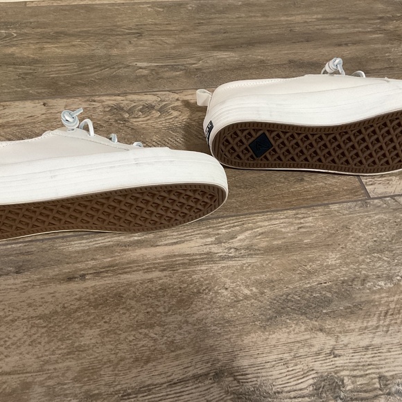 NEW Sperry Crest Vibe Leather Platform Sneaker size 9 - Picture 3 of 3